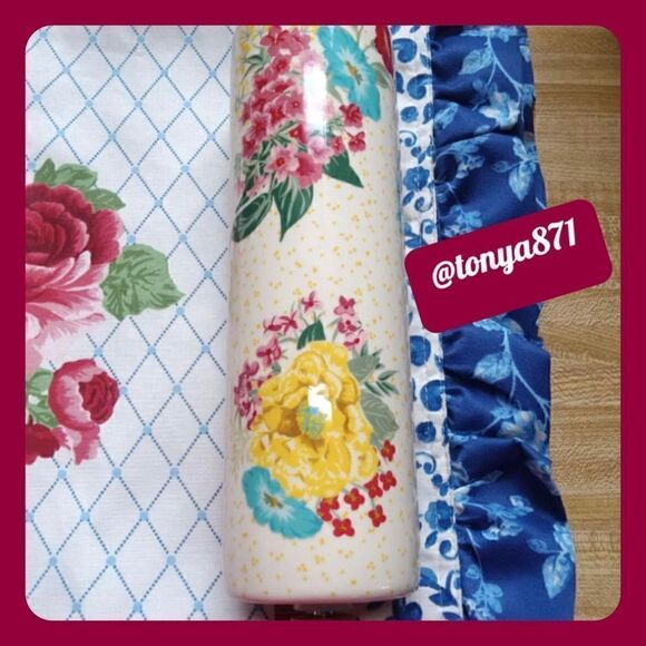 🦋 2023 🦋 New Pioneer Woman Fancy Flourish Ceramic Rolling Pin with Acacia Wood - Picture 6 of 10